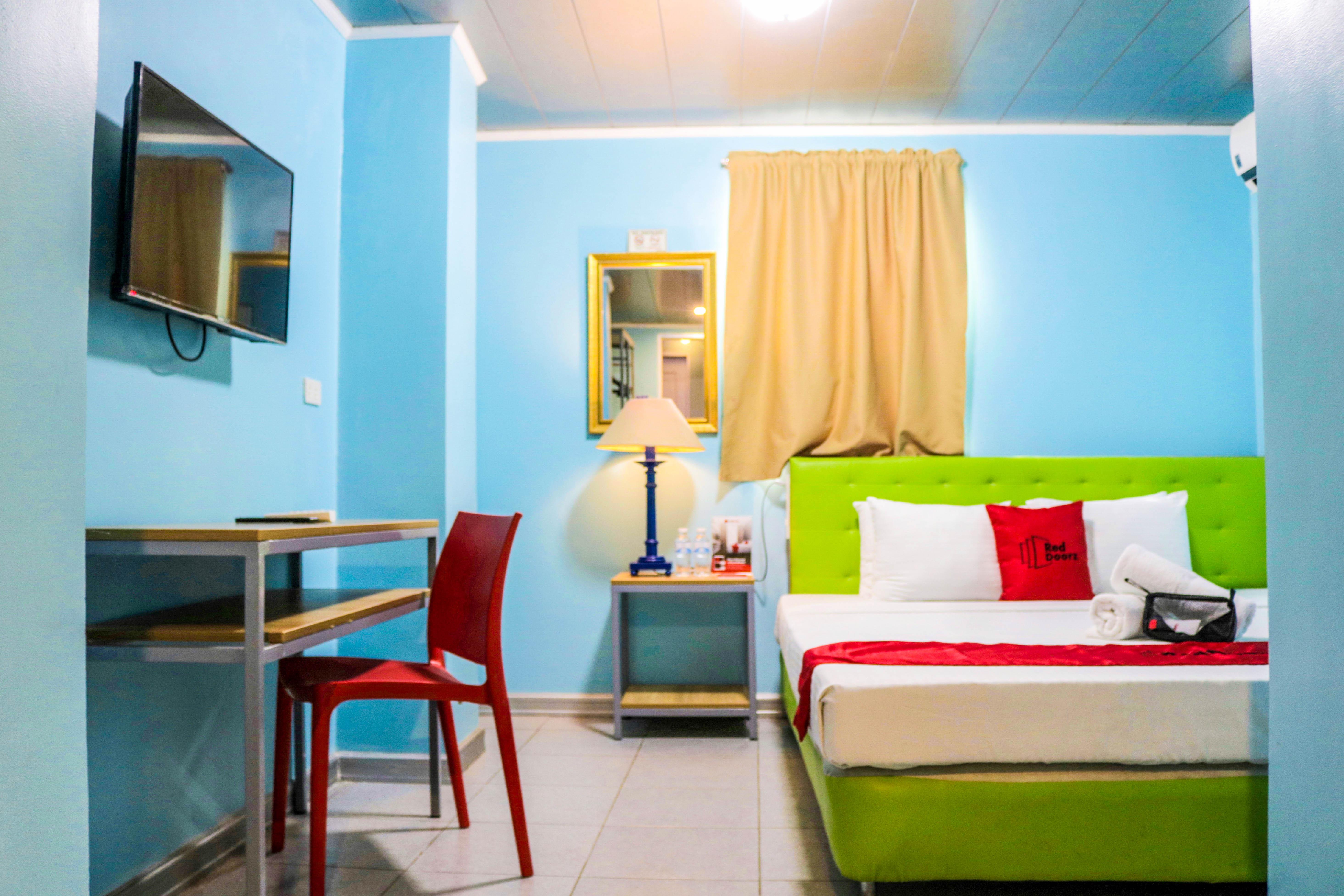 เรดดอร์ซ พลัส ใกล้ยูวี มันดาเว เซบู Hotel Cebu ภายนอก รูปภาพ