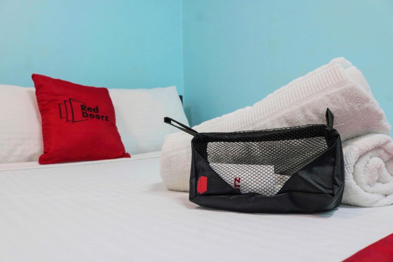 เรดดอร์ซ พลัส ใกล้ยูวี มันดาเว เซบู Hotel Cebu ภายนอก รูปภาพ