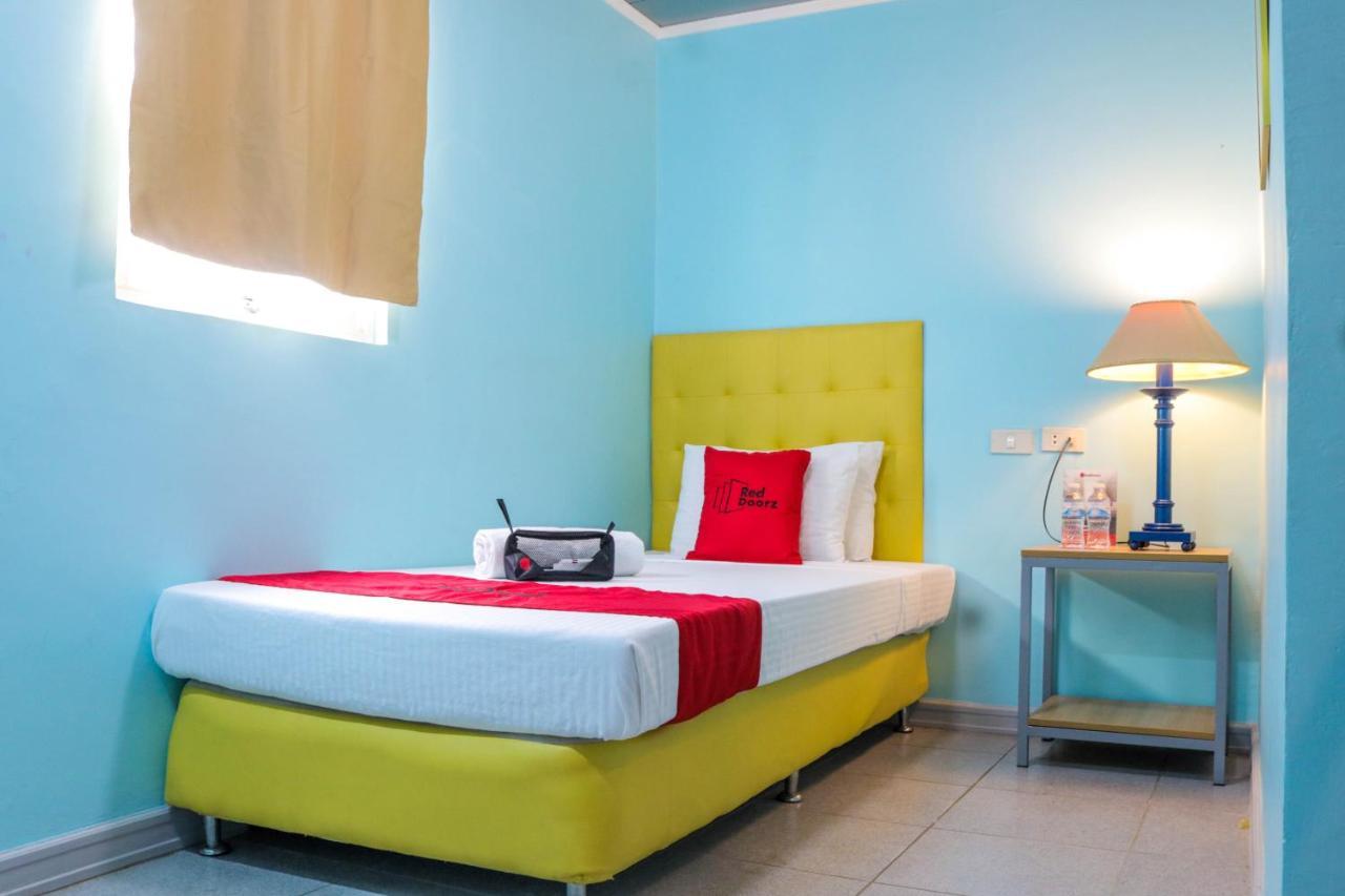 เรดดอร์ซ พลัส ใกล้ยูวี มันดาเว เซบู Hotel Cebu ภายนอก รูปภาพ